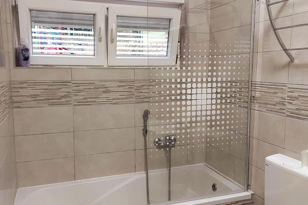 Appartement Lijepo Ureden Stan U Centru Grada à Knin Extérieur photo